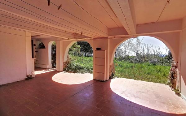 Maison à vendre    7 pièces •  Cantaron