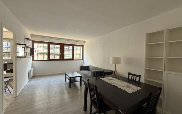 Appartement à louer    1 pièce •  Tours