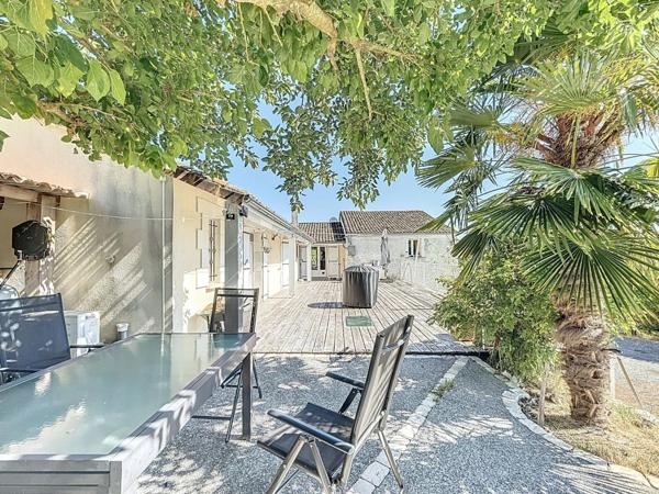 Maison de 170m² avec trois garages en pleine campagne