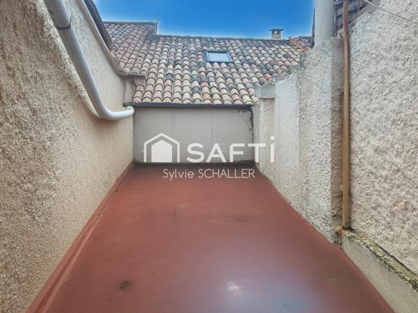 Maison de village avec une terrasse de toit ! idéal primo-accédants ou investisseurs !