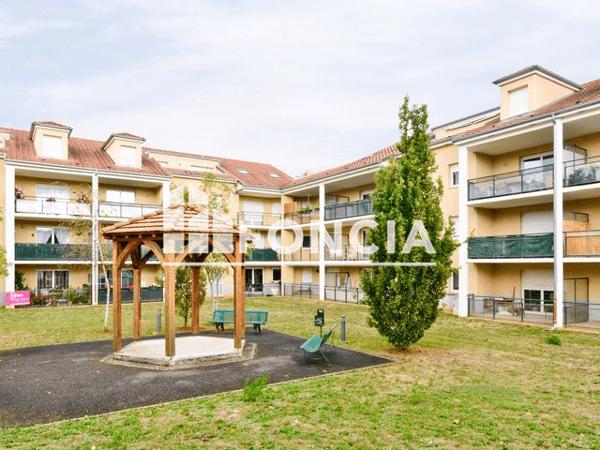 Location Studio 33.2 m² - 4 PLACE DE LA REPUBLIQUE Ars Sur Moselle 57130