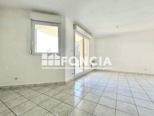 Location Studio 33.2 m² - 4 PLACE DE LA REPUBLIQUE Ars Sur Moselle 57130