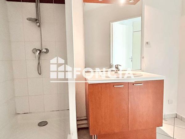 Location Studio 33.2 m² - 4 PLACE DE LA REPUBLIQUE Ars Sur Moselle 57130