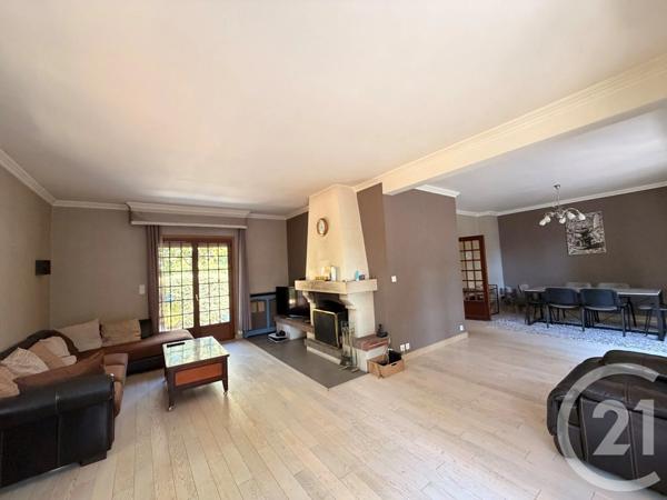 Maison à vendre  7 pièces - 188 m 2   YERRES  - 91