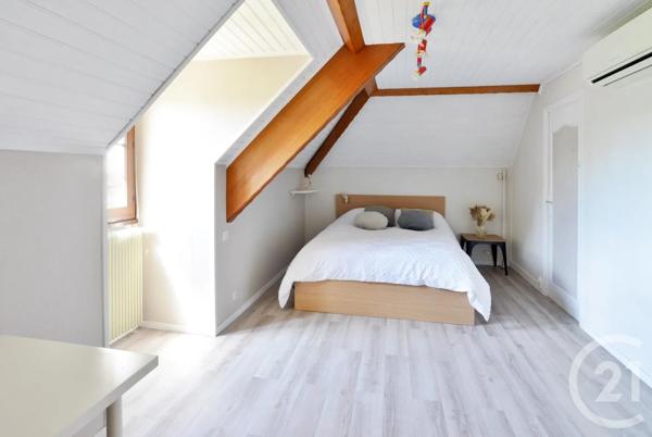 Maison à vendre  7 pièces - 188 m 2   YERRES  - 91