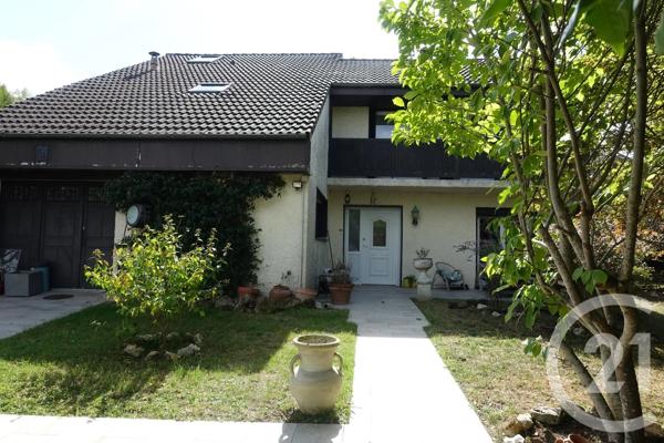Maison à vendre  7 pièces - 188 m 2   YERRES  - 91