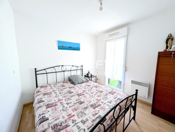 Parempuyre Sud - T2 dernier étage, balcon, parking.