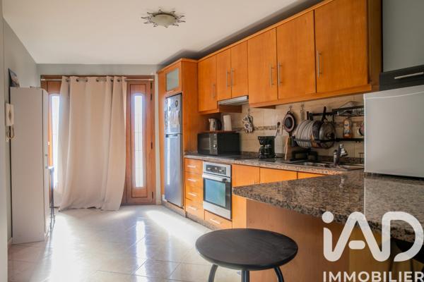 Immeuble à vendre 238 m² Stains