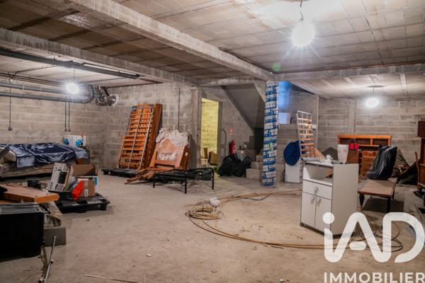 Immeuble à vendre 238 m² Stains