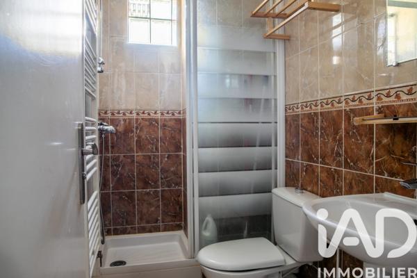 Immeuble à vendre 238 m² Stains