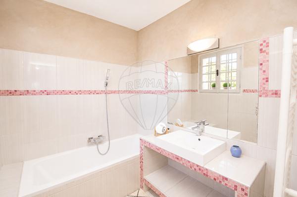 Maison 6 chambre(s) à vendre - La Roquette-sur-Var, Alpes-Maritimes - 06