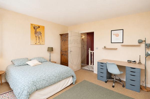 Maison 6 chambre(s) à vendre - La Roquette-sur-Var, Alpes-Maritimes - 06