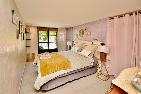 Maison 6 chambre(s) à vendre - La Roquette-sur-Var, Alpes-Maritimes - 06