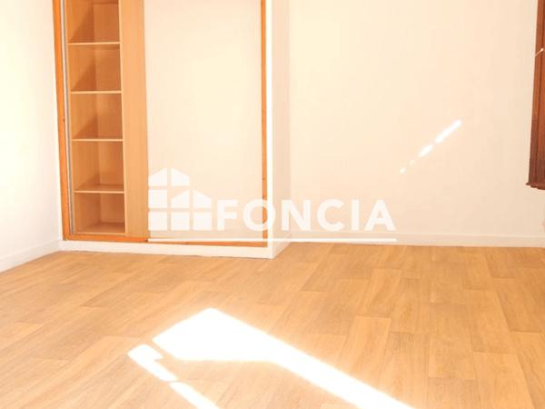 Location Appartement 2 pièces 43.45 m² - 30 RUE DU VIEUX PAVE Dreux 28100