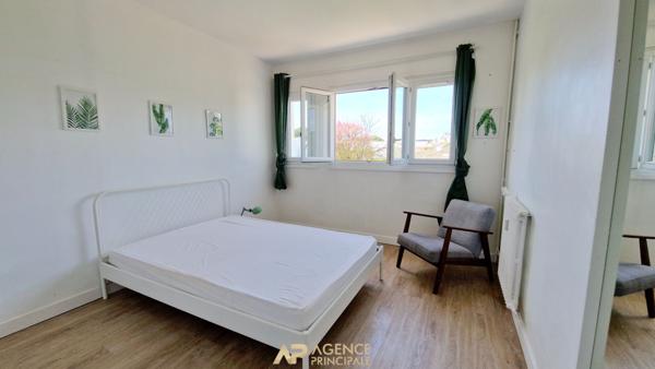 Appartement T4 - 3 chambres - Saint-Éloi proche Hyper-Centre- La Rochelle 330 000 € **  - Référence  ND668D3