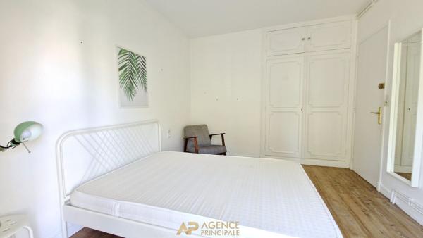 Appartement T4 - 3 chambres - Saint-Éloi proche Hyper-Centre- La Rochelle 330 000 € **  - Référence  ND668D3