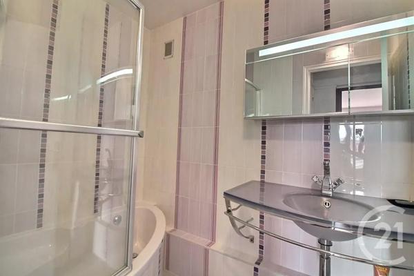 Appartement F4 à vendre  4 pièces - 90,97 m 2   ROSNY SOUS BOIS  - 93