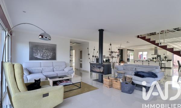 Maison à vendre 7 pièces 208 m² Longpont-sur-Orge