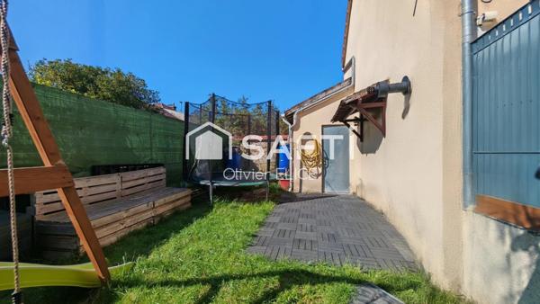 Maison avec pièce de vie spacieuse