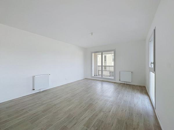 Appartement Freneuse 3 pièce(s) 65.64 m2