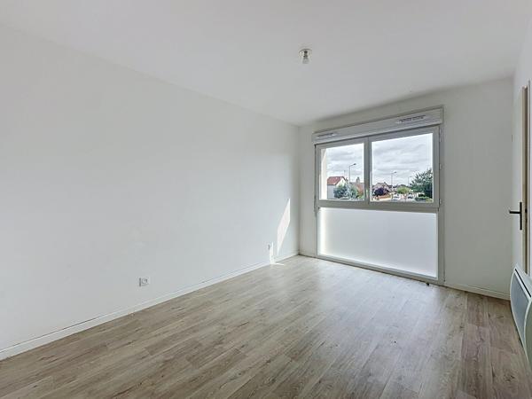Appartement Freneuse 3 pièce(s) 65.64 m2