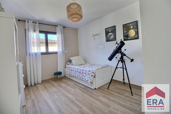 Villa contemporaine Bollene 6 pièce(s) 145 m²
