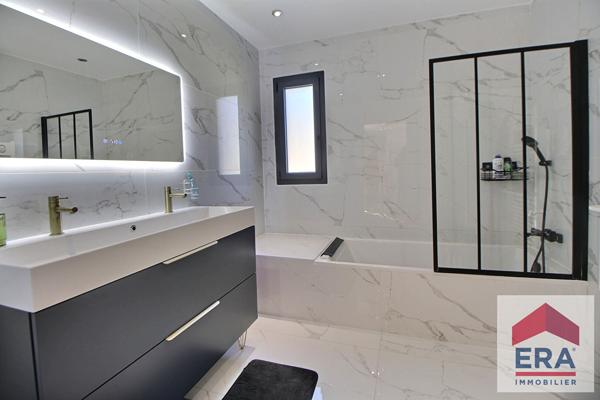 Villa contemporaine Bollene 6 pièce(s) 145 m²