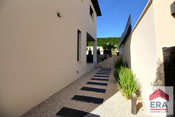 Villa contemporaine Bollene 6 pièce(s) 145 m²
