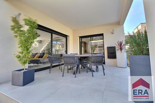 Villa contemporaine Bollene 6 pièce(s) 145 m²