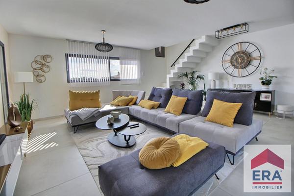 Villa contemporaine Bollene 6 pièce(s) 145 m²