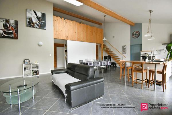 Maison Nueil Les Aubiers 6 pièce(s) 135 m2