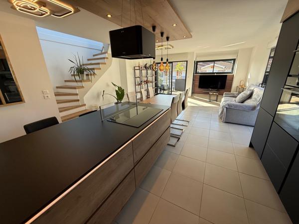 Appartement 4pièces 115 m² vue mer en dernier étage.