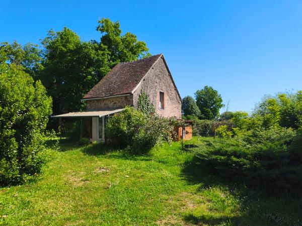 LA CELLE DUNOISE (23) à vendre maison de 4 chambres 220 m², Mare, Dépendance, Grange, Terrain 6800 m²