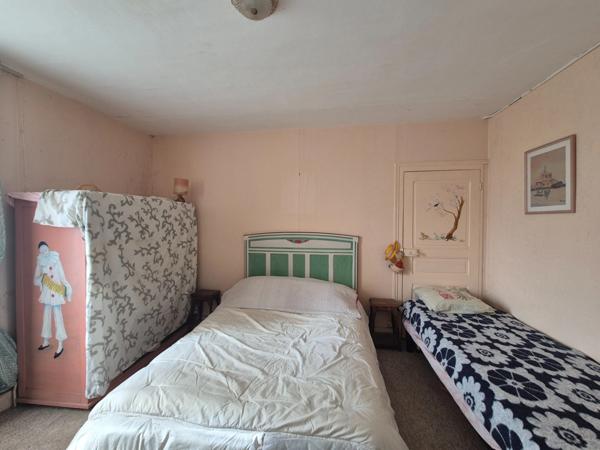 LA CELLE DUNOISE (23) à vendre maison de 4 chambres 220 m², Mare, Dépendance, Grange, Terrain 6800 m²