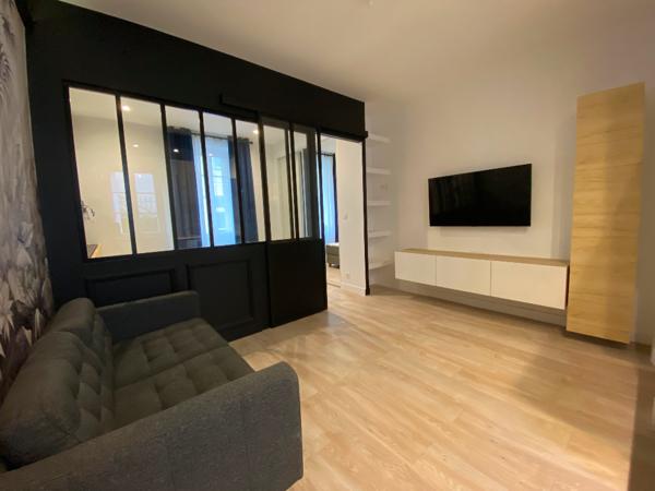 Nantes Hauts Pavés : Appartement T2 meublé entièrement rénové