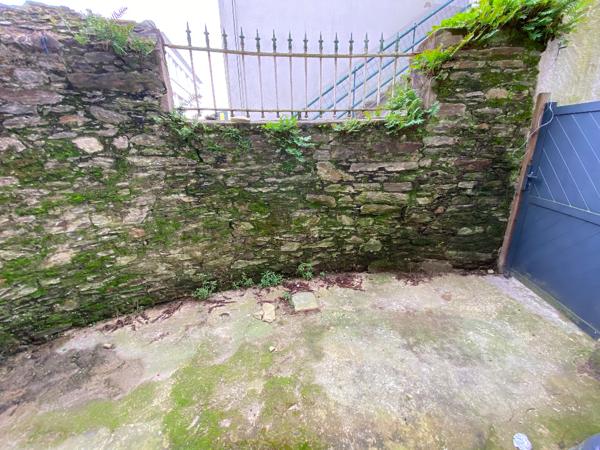 Nantes Hauts Pavés : Appartement T2 meublé entièrement rénové