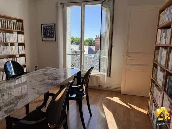 COMPIÈGNE APPART 3 PCES COEUR DE VILLE