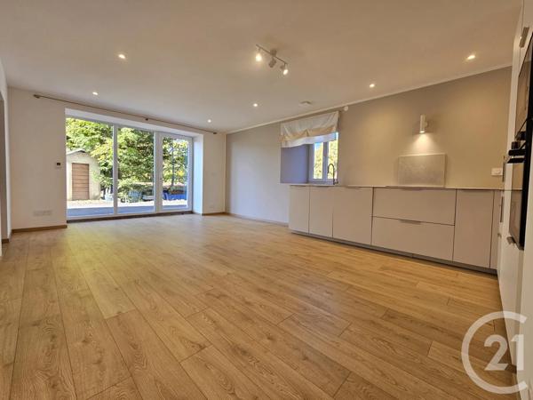 Appartement F3 à vendre  3 pièces - 69,20 m 2   BOIS D AMONT  - 39