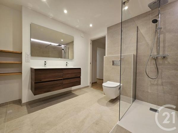 Appartement F3 à vendre  3 pièces - 69,20 m 2   BOIS D AMONT  - 39