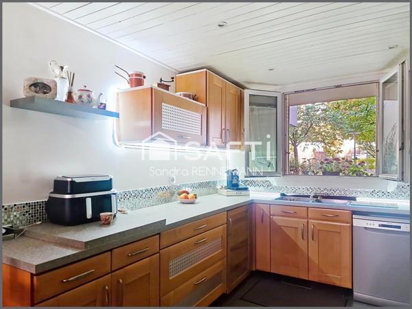 VILLAGE : Appartement familial clair et calme.