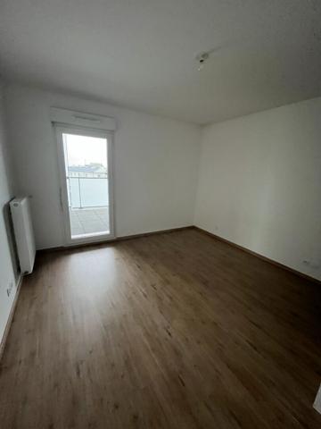 Rennes Sud Gare t3 récent,  
Rennes 35000