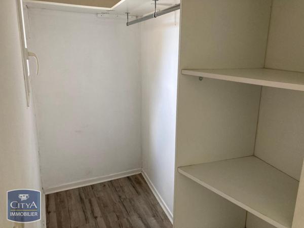Appartement à louer 2 pièces 58.02m²