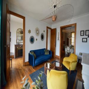 BORDEAUX SAINT-PAUL - RAVISSANT STUDIO MEUBLÉ DE 22,51 M2 DERNIER ETAGE