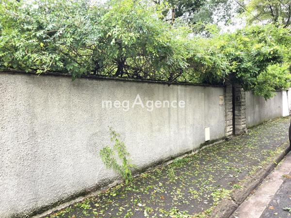 Maison à NEUILLY-PLAISANCE, 93360 - 10 pièces 260m²