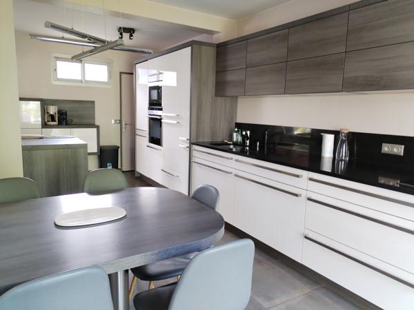 Maison 8 pièces - 176 m²