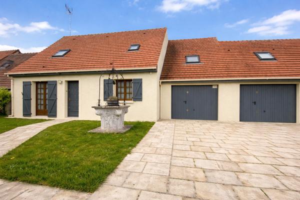Maison 5 chambres + piscine + 2 garages – secteur recherché