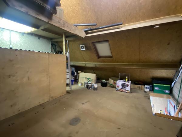 Maison 5 chambres + piscine + 2 garages – secteur recherché