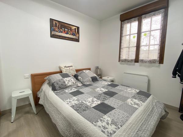 Maison 5 chambres + piscine + 2 garages – secteur recherché