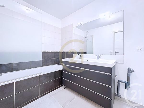 Appartement F3 à vendre  3 pièces - 61,82 m2 ISTRES - 13