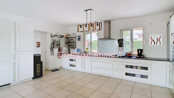 Maison à vendre 5 pièces de 182 m²